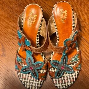 Spring Step Women's Floral Brown and Blue Sandals Size 37